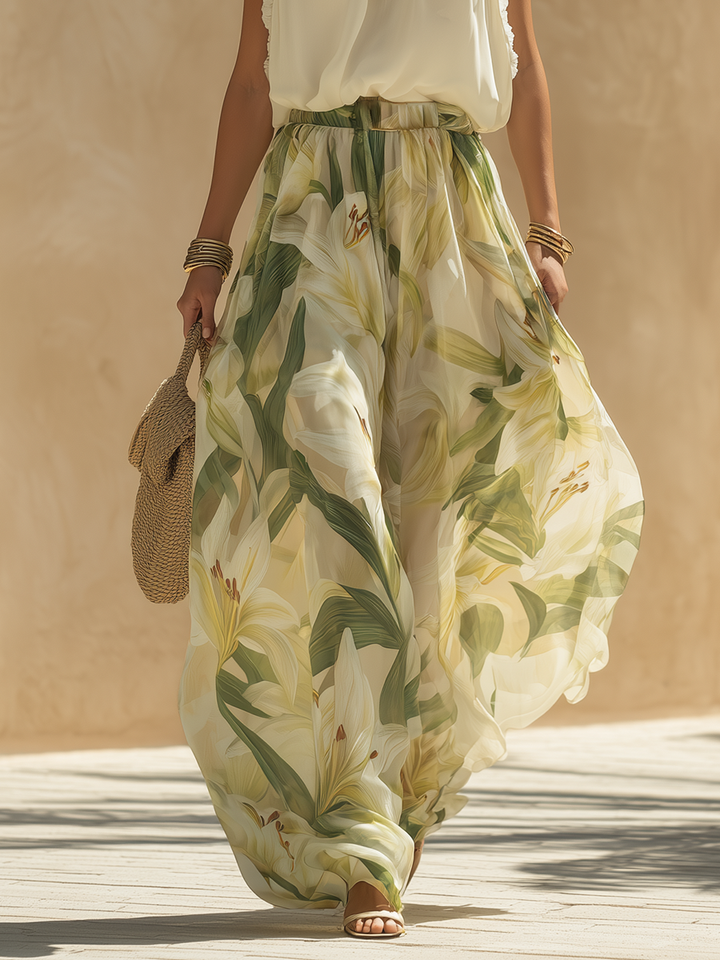 Lysandra | Elegant Lily Print Flowing