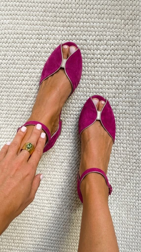 OLIVIA | Elegant Sandals in Sage Color