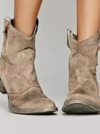Thredbo Suede Ankle Boots in Khaki